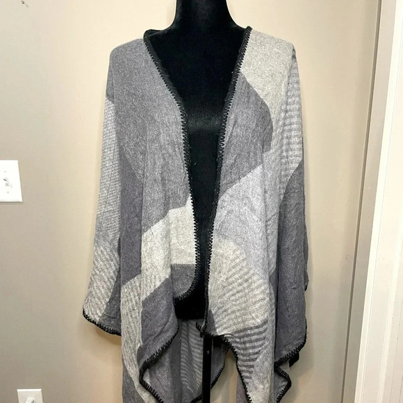 Cost Plus World Market Sweaters - World Market Gray Neutral Toned Blanket Shawl‎